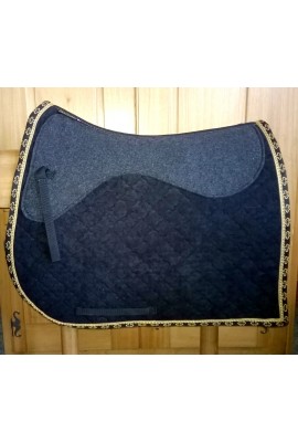 Saddle pad with wool absorber